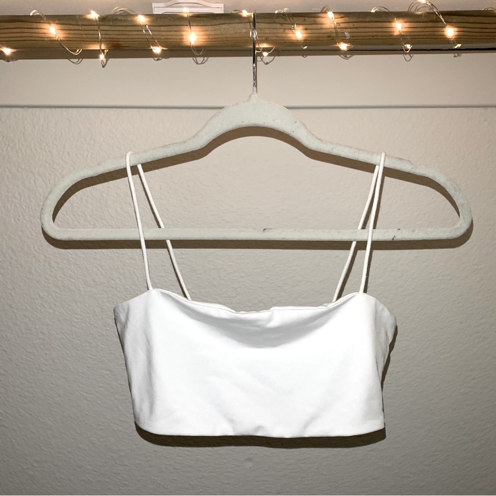 xs white cami crop top